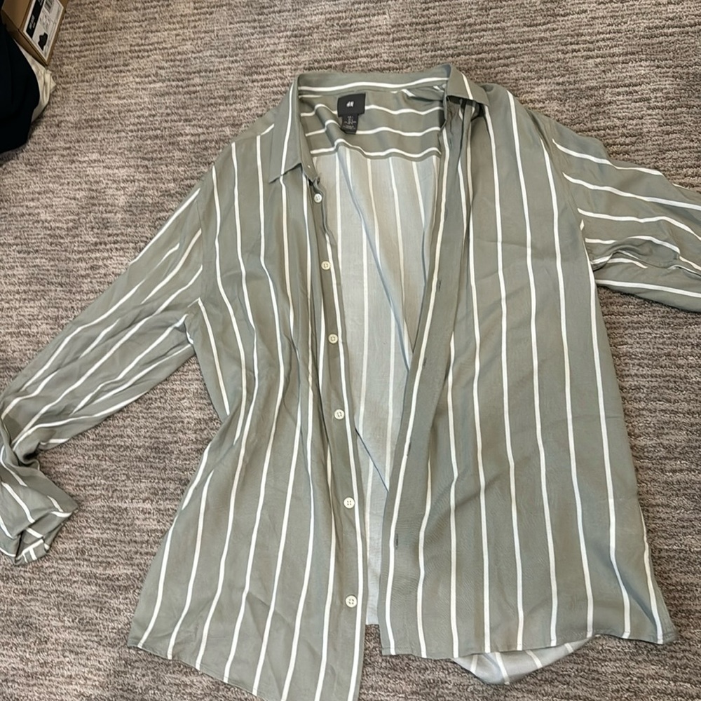 Men’s striped button up shirt